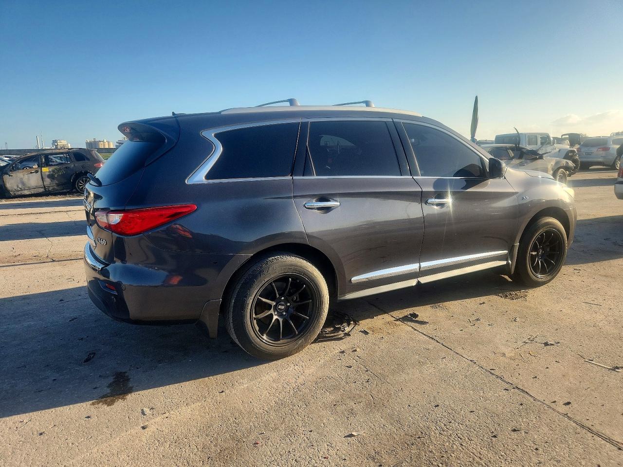 2014 INFINITI QX60 photo 3