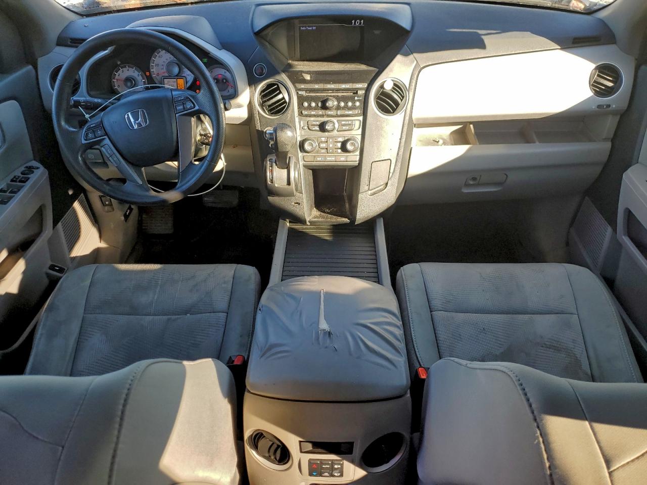 2013 HONDA PILOT LX photo 15