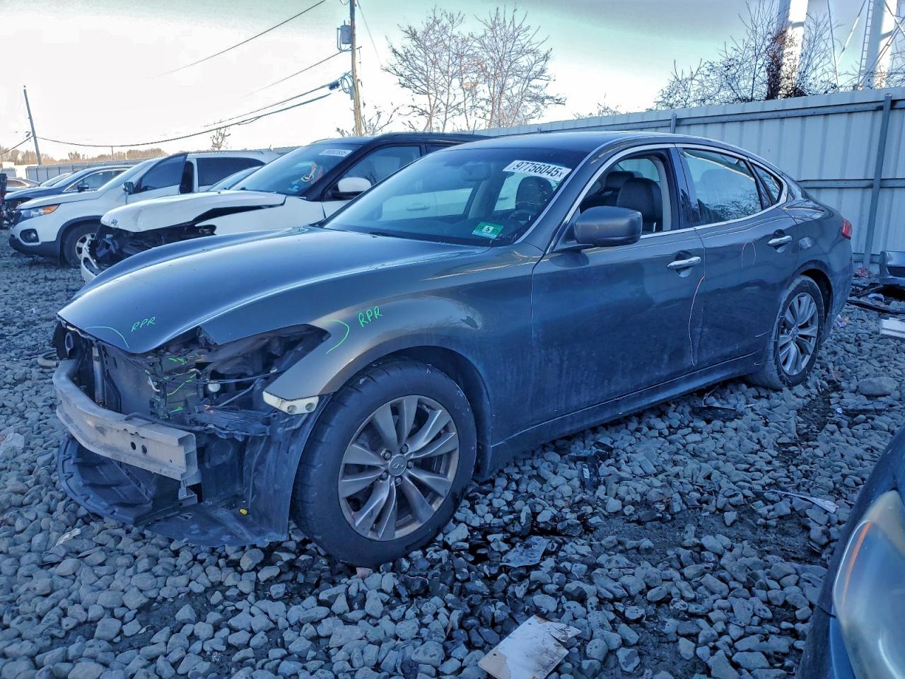 2012 INFINITI M37