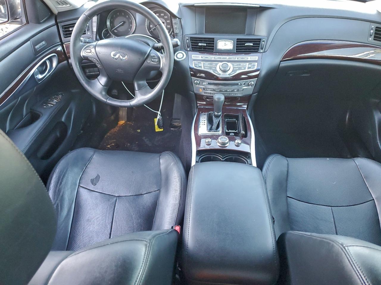 2012 INFINITI M37 photo 8