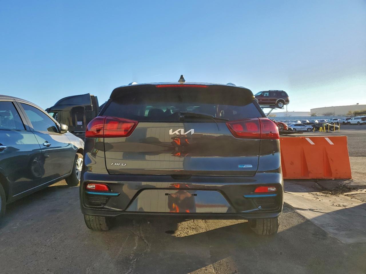 2022 KIA NIRO S photo 6