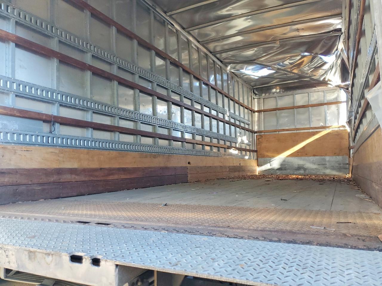 2019 FREIGHTLINER M2 106 MED photo 10