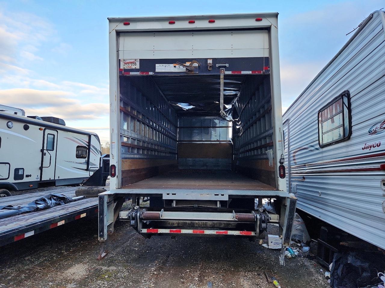 2019 FREIGHTLINER M2 106 MED photo 6