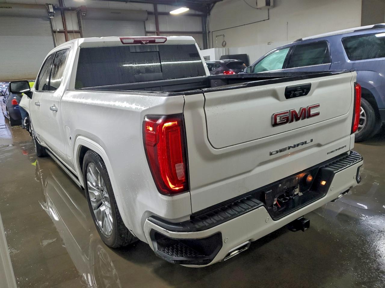 2022 GMC SIERRA LIMITED K1500 DENALI photo 2
