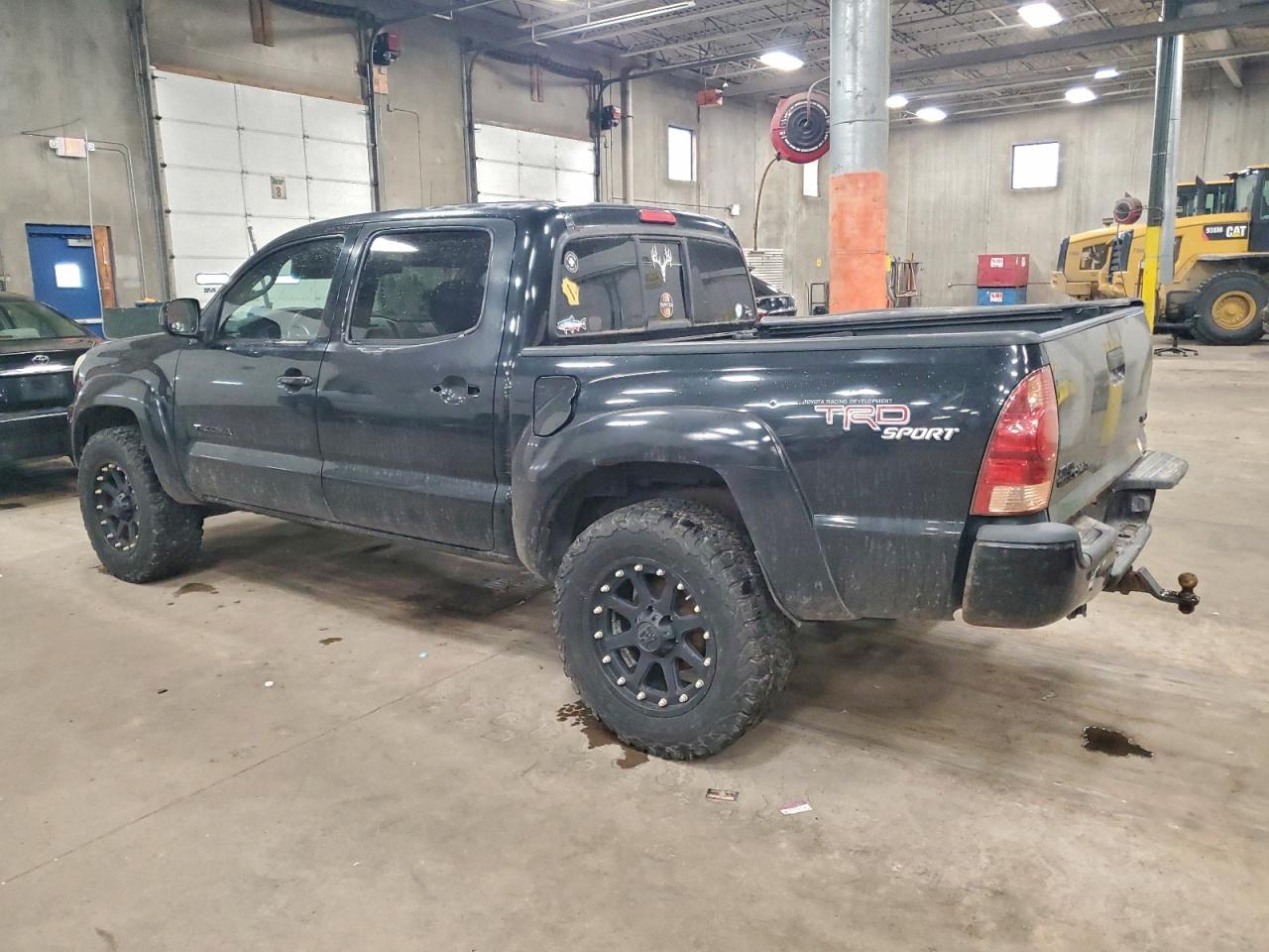 2006 TOYOTA TACOMA DOUBLE CAB photo 2