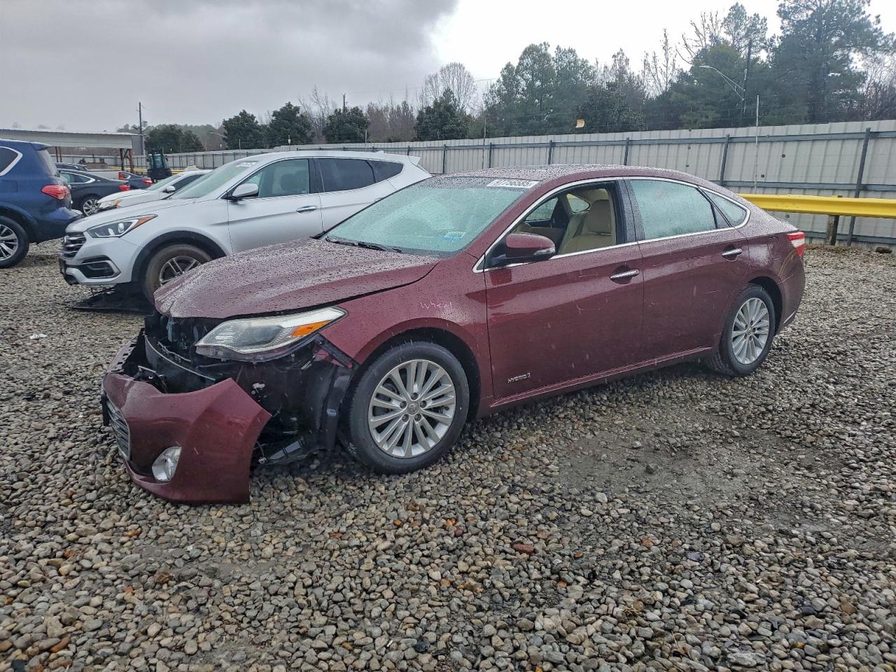 2013 TOYOTA AVALON