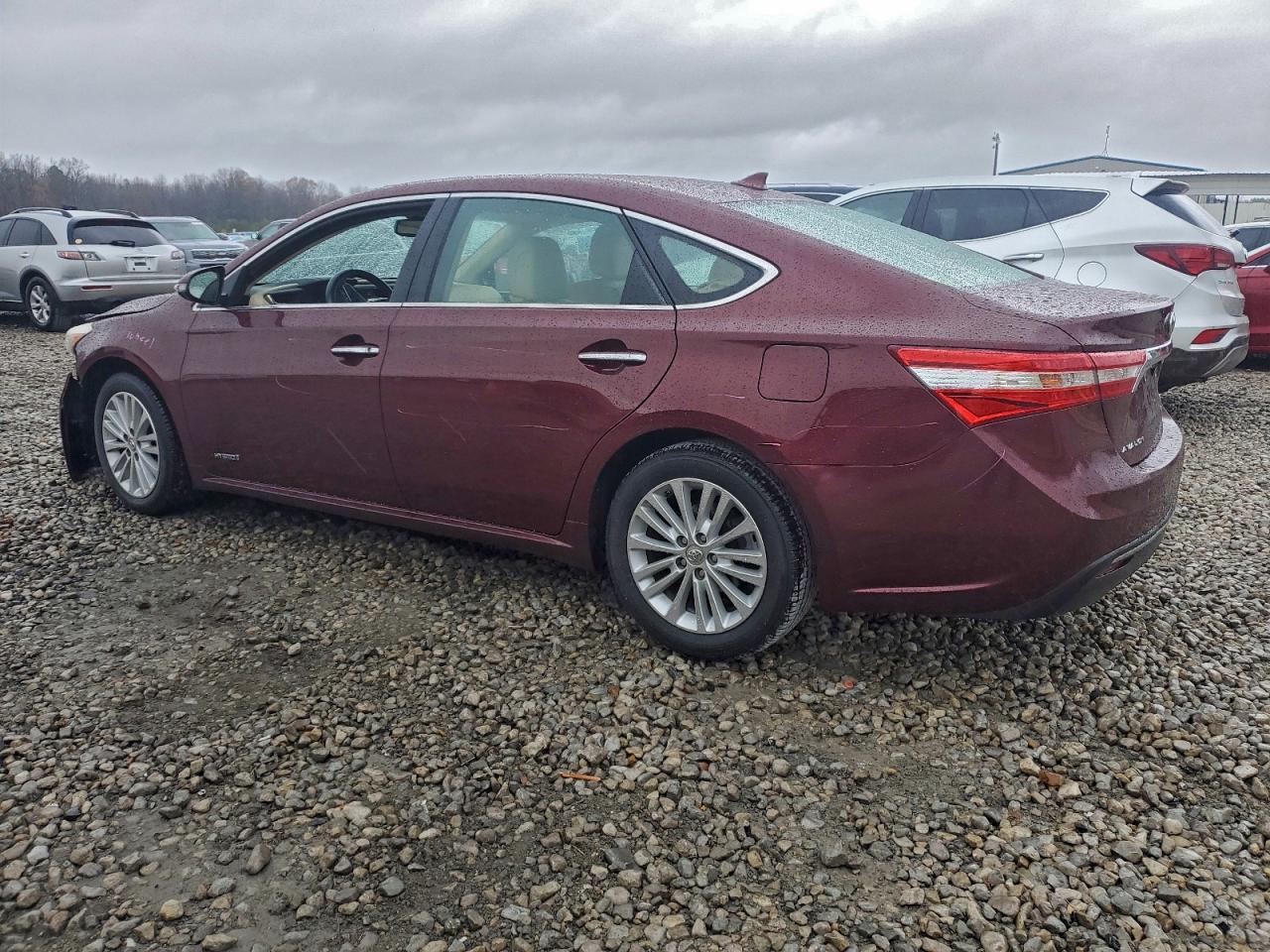 2013 TOYOTA AVALON HYBRID photo 2