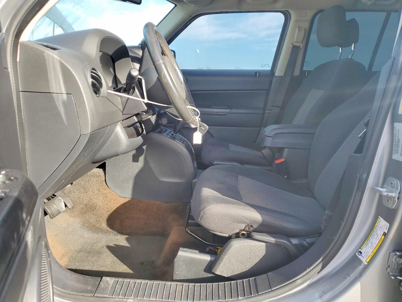 2014 JEEP PATRIOT LATITUDE photo 7