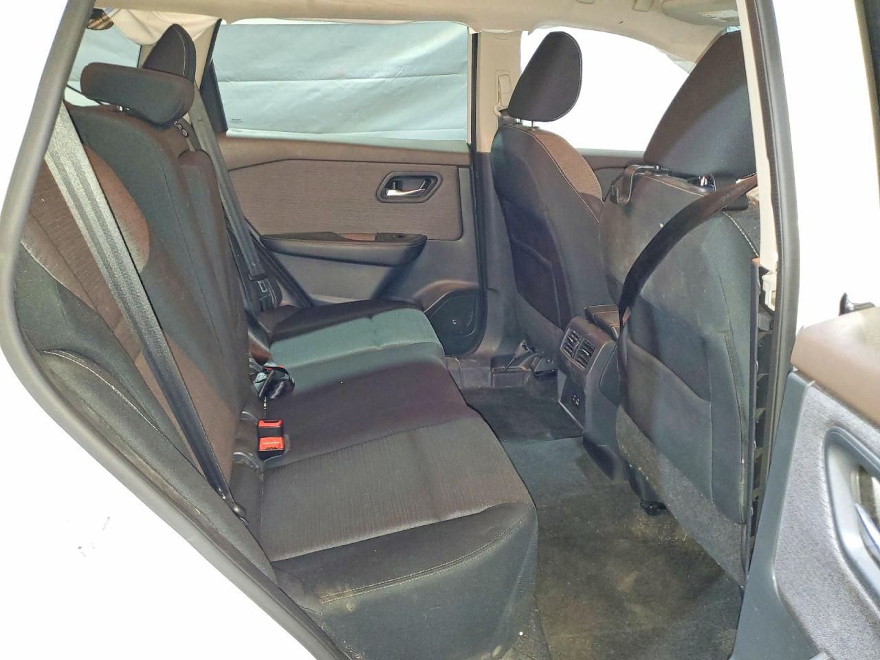 2021 NISSAN ROGUE SV photo 11
