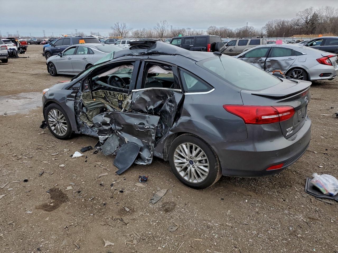2018 FORD FOCUS TITANIUM photo 3