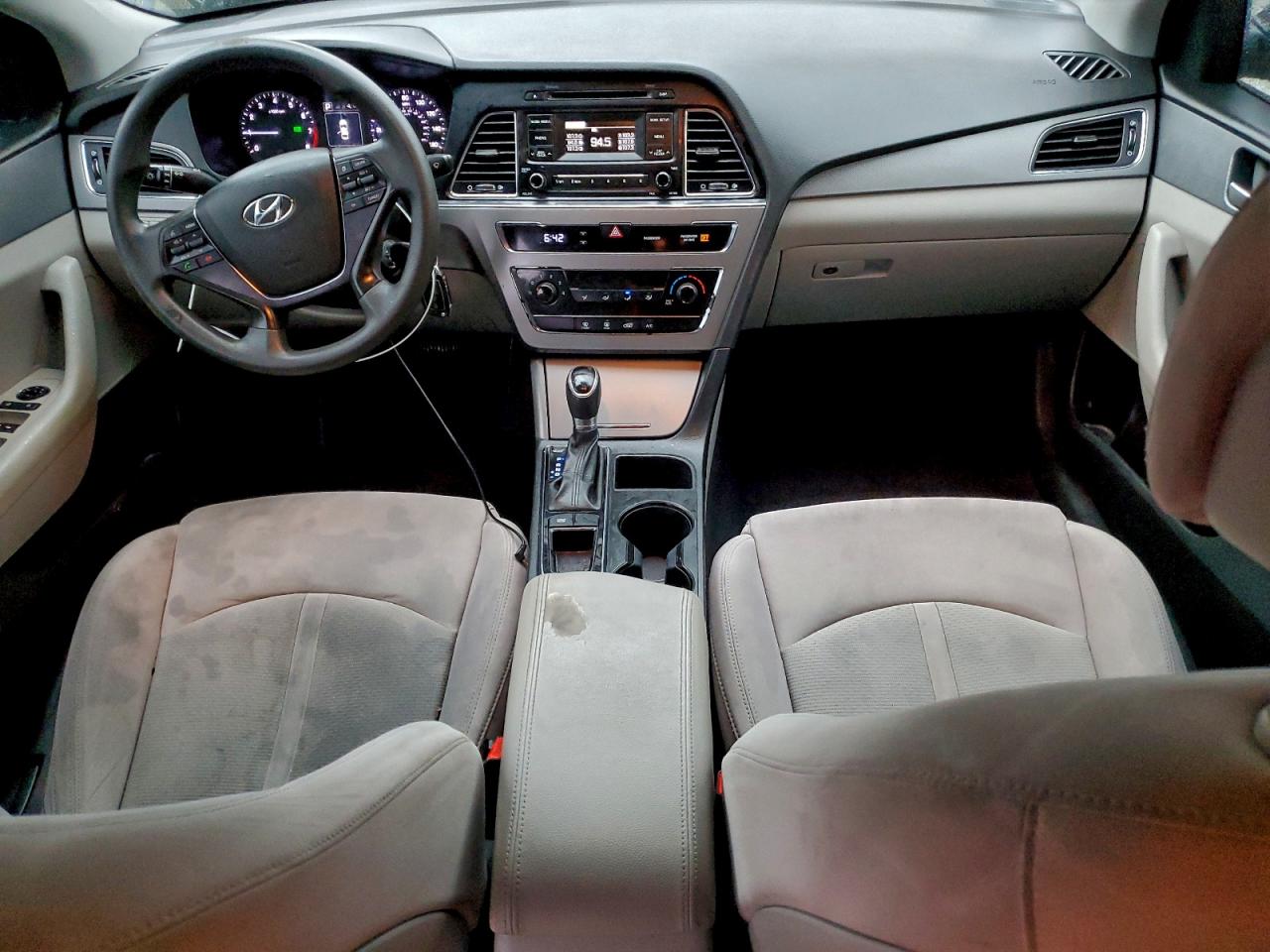 2017 HYUNDAI SONATA SE photo 15