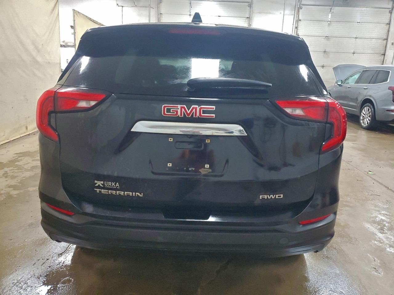 2018 GMC TERRAIN SLE photo 6