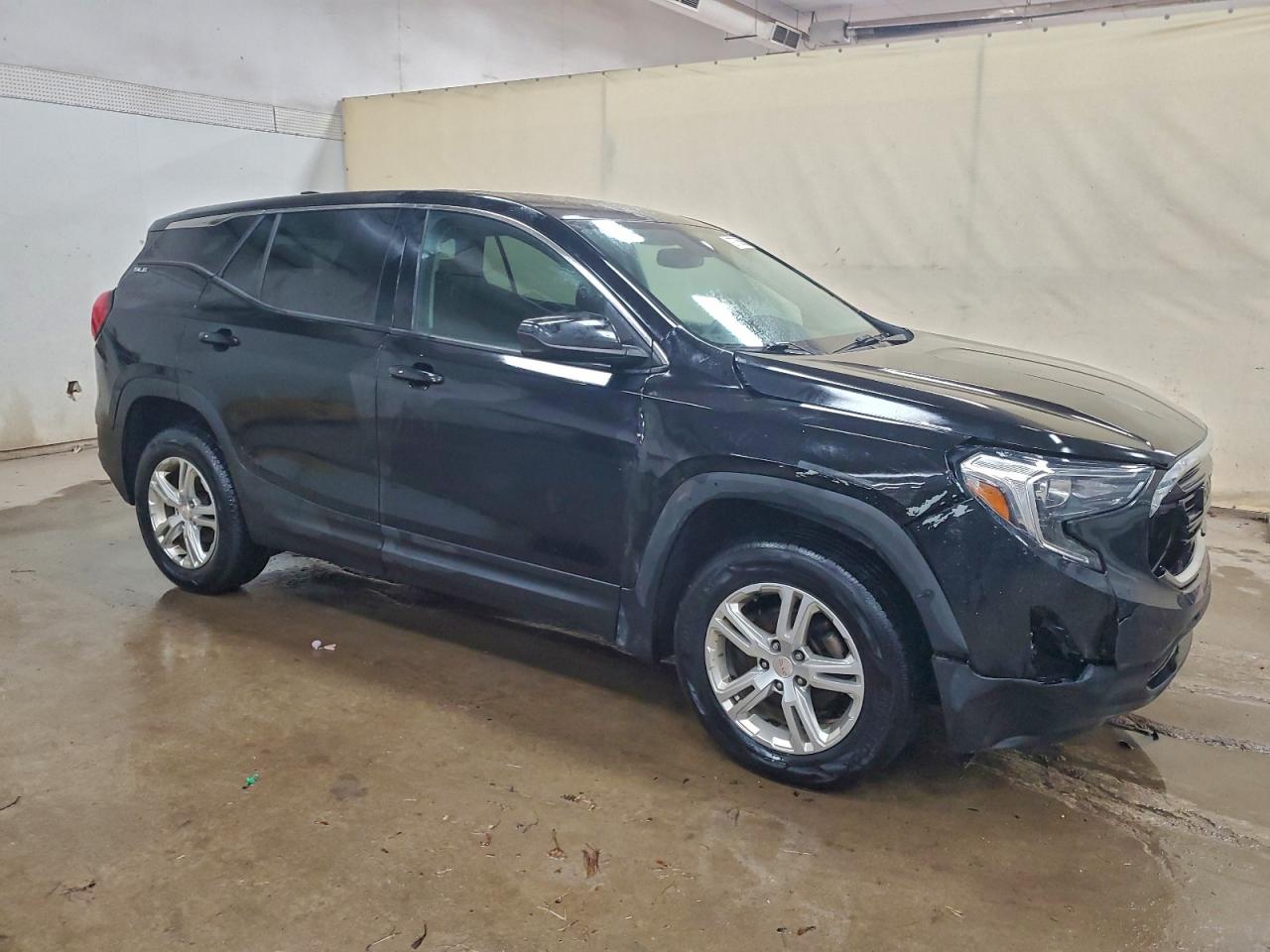 2018 GMC TERRAIN SLE photo 4