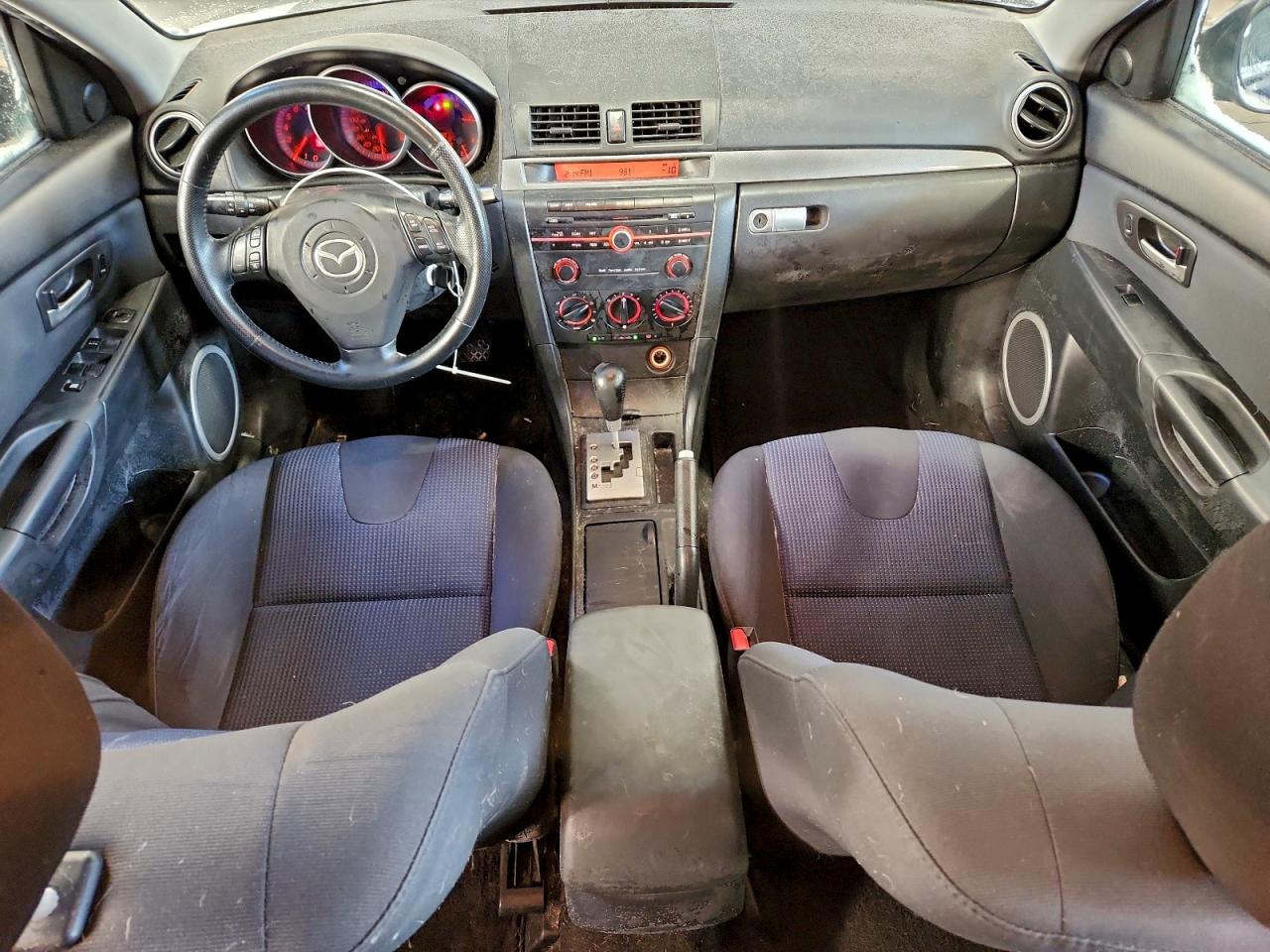 2006 MAZDA 3 HATCHBACK photo 8