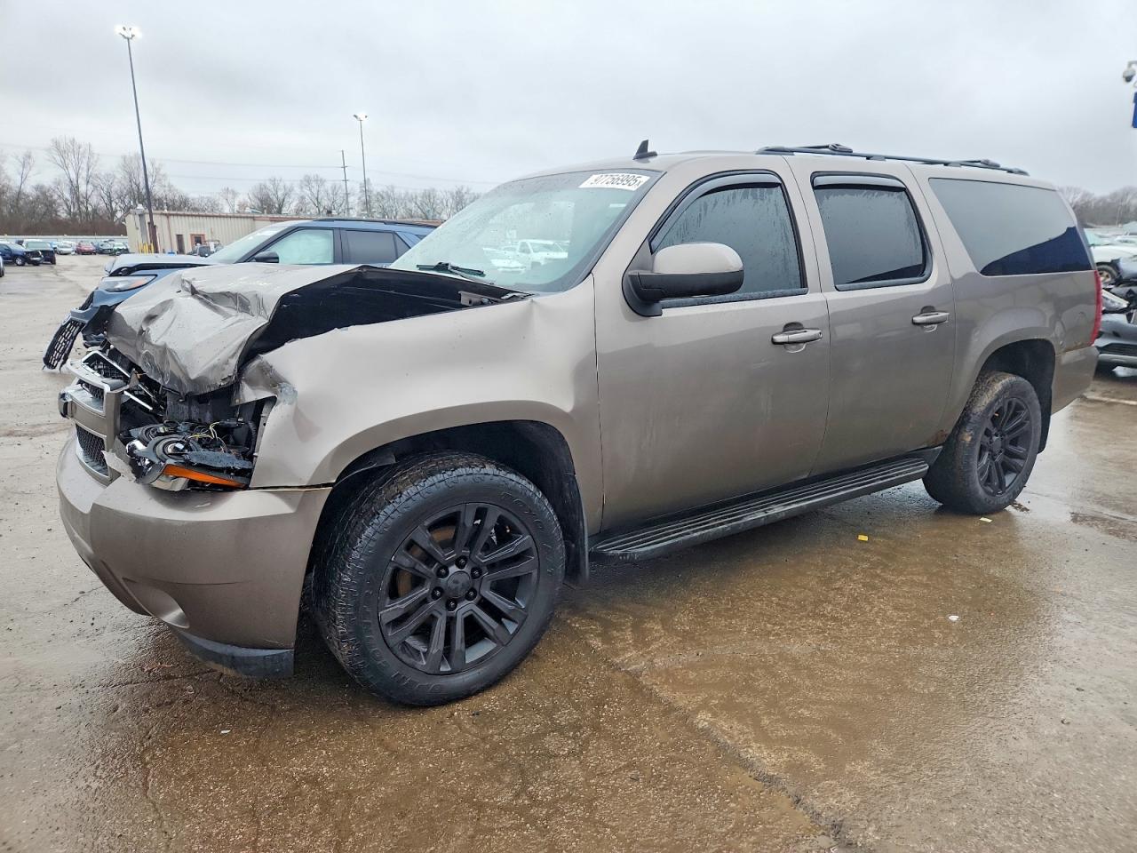 2013 CHEVROLET SUBURBAN