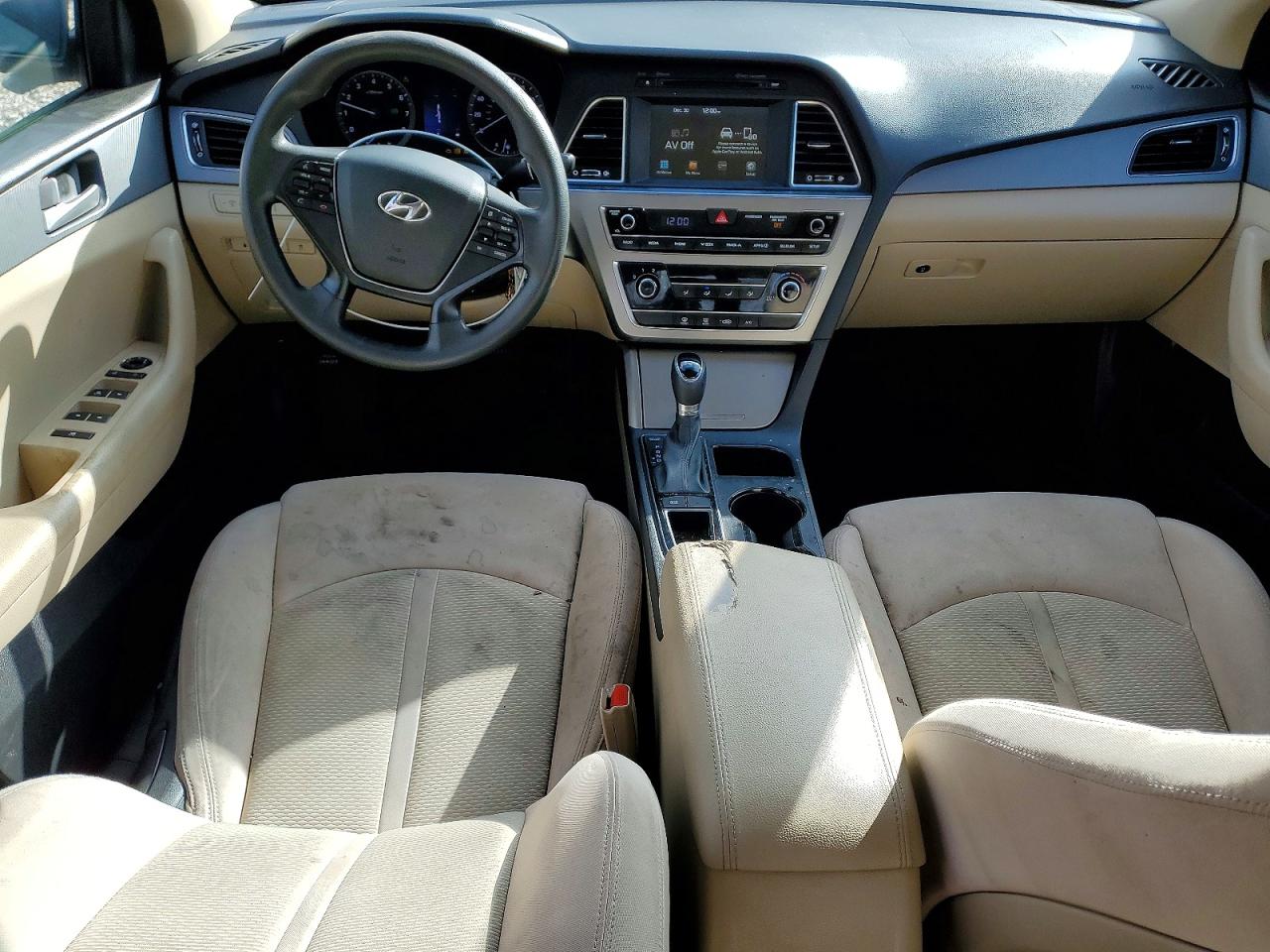 2017 HYUNDAI SONATA SE photo 8