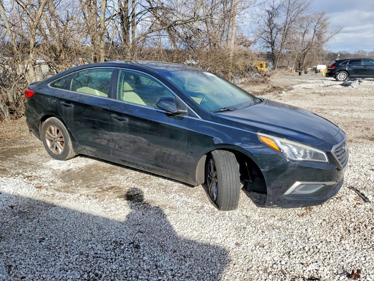 2017 HYUNDAI SONATA SE photo 4