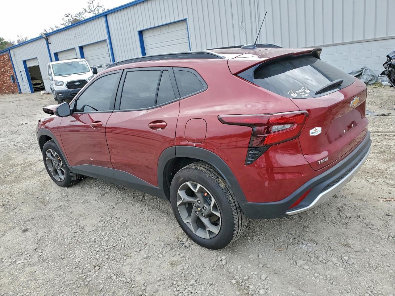 2025 CHEVROLET TRAX 1LT photo 2
