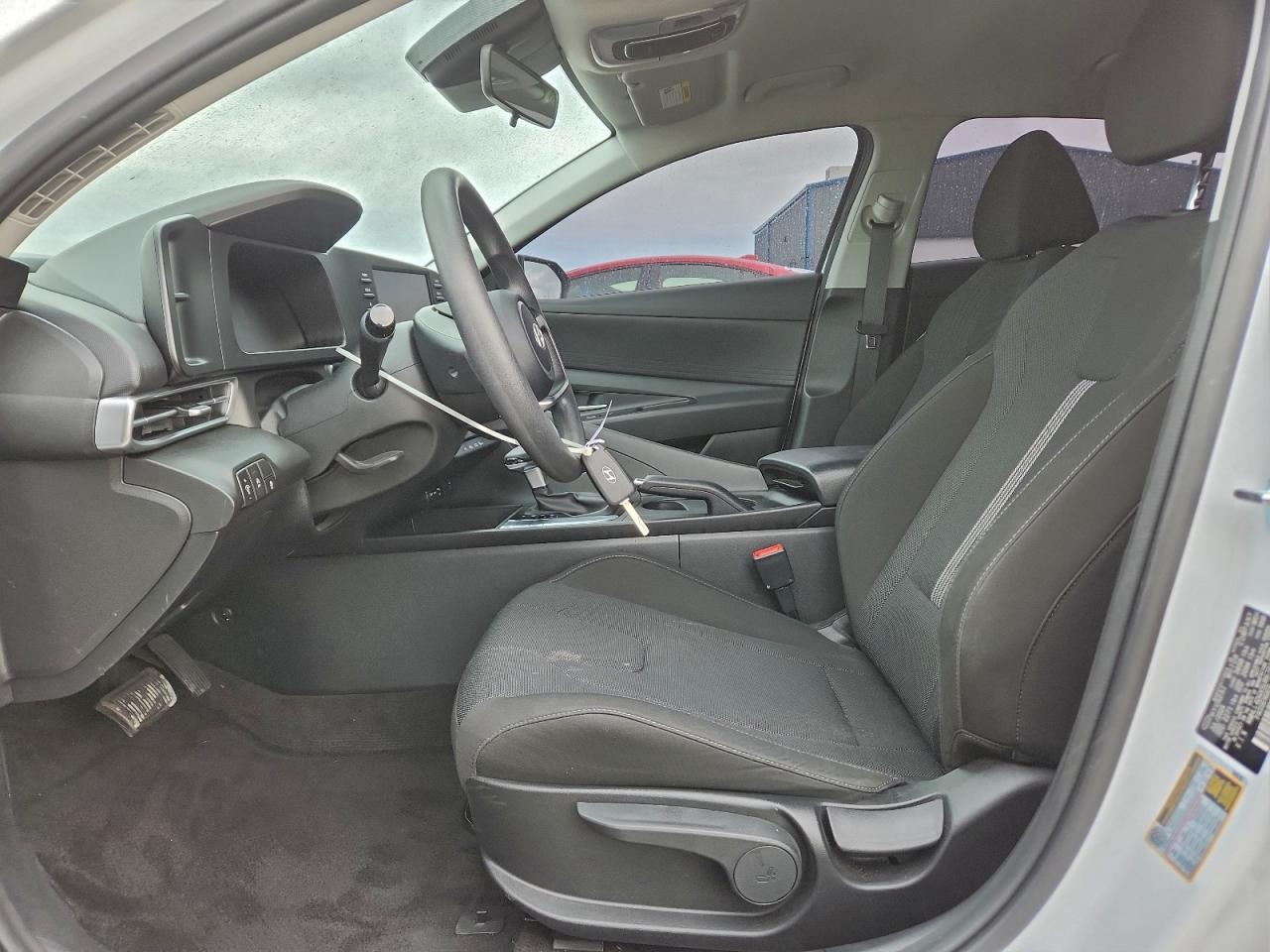 2025 HYUNDAI ELANTRA SE photo 7