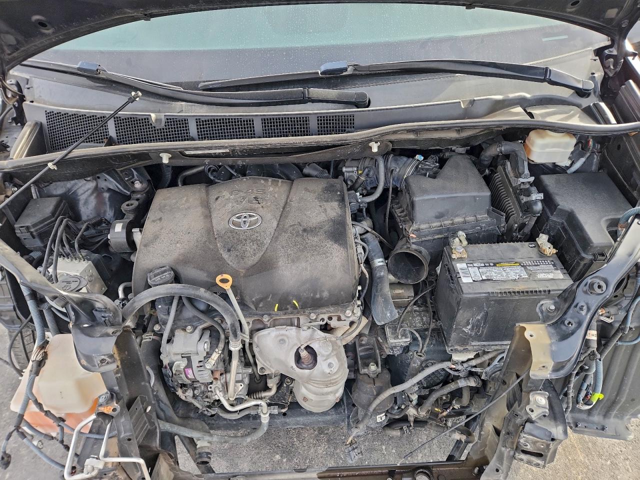 2020 TOYOTA SIENNA XLE photo 12
