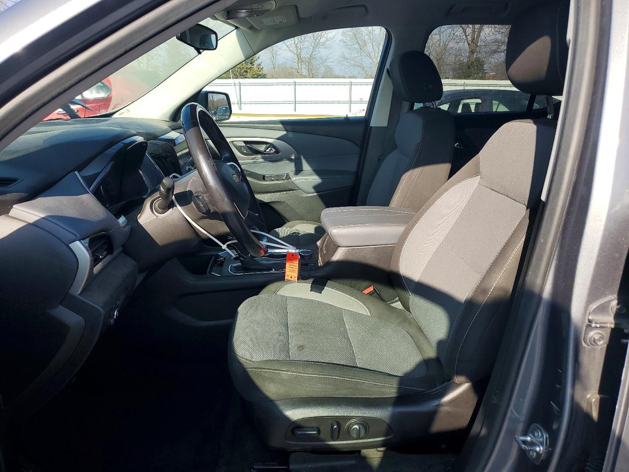 2019 CHEVROLET TRAVERSE LT photo 7