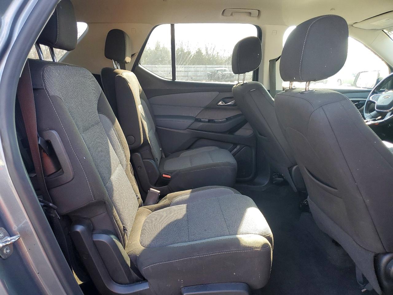 2019 CHEVROLET TRAVERSE LT photo 11