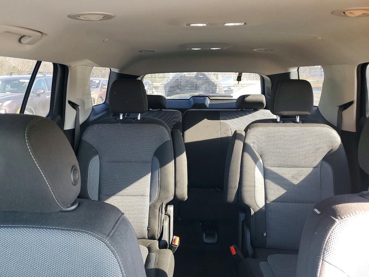 2019 CHEVROLET TRAVERSE LT photo 10