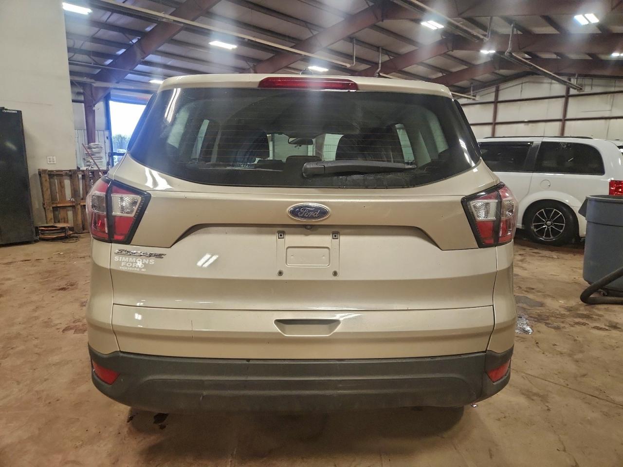 2017 FORD ESCAPE S photo 6