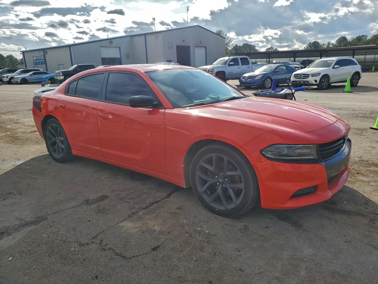 2020 DODGE CHARGER SXT photo 4