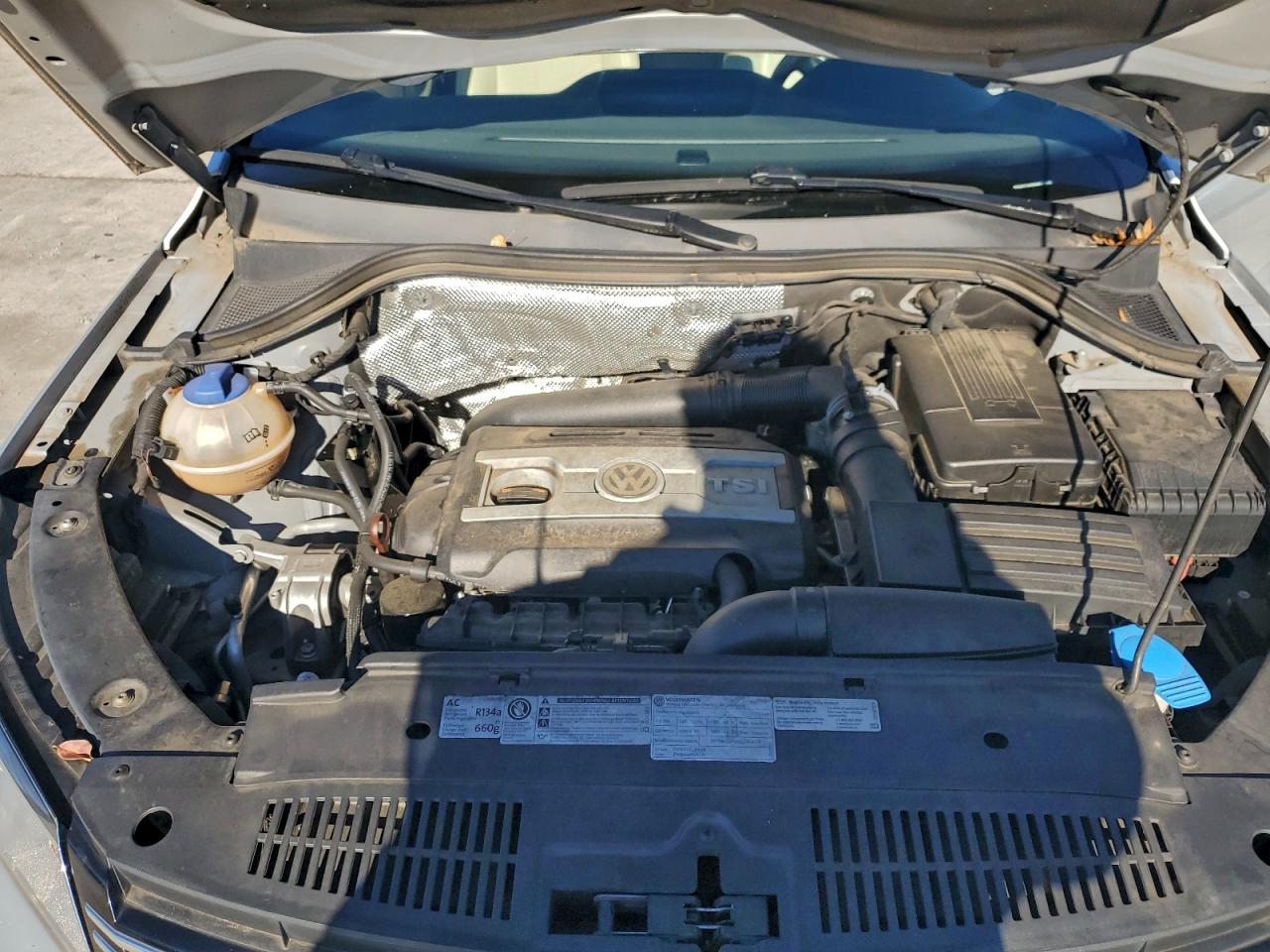 2013 VOLKSWAGEN TIGUAN S photo 11