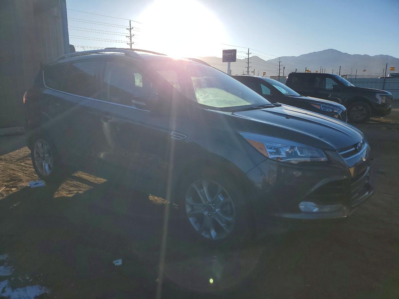 2016 FORD ESCAPE TITANIUM photo 4