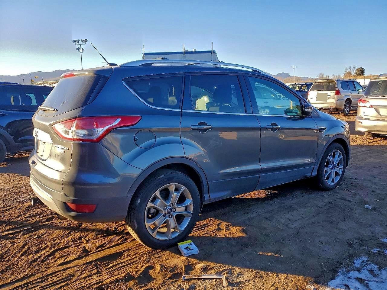 2016 FORD ESCAPE TITANIUM photo 3