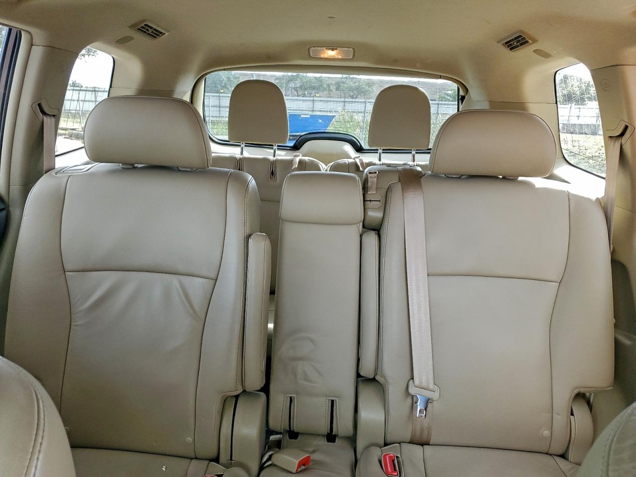 2013 TOYOTA HIGHLANDER BASE photo 10