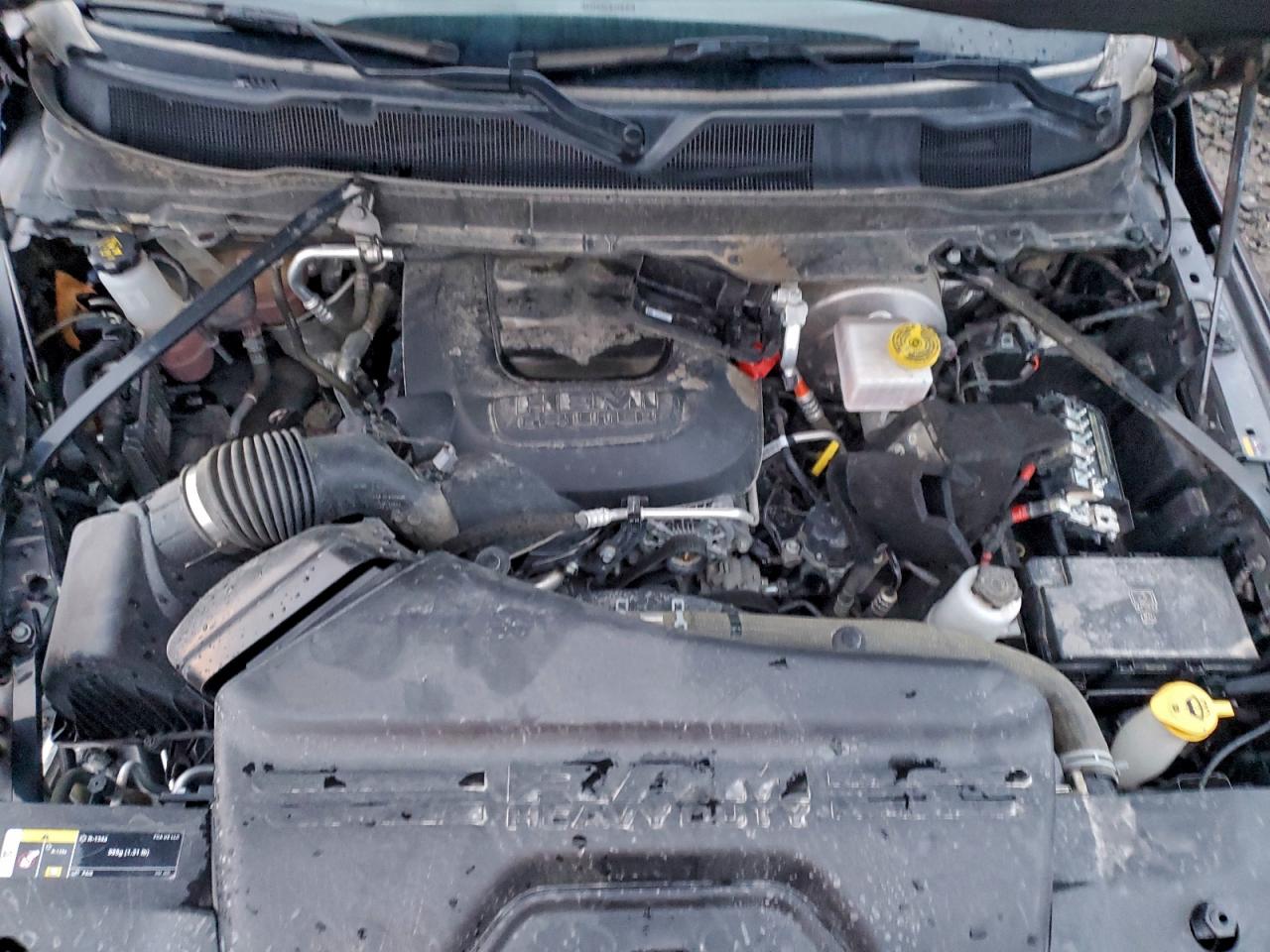 2025 RAM 2500 TRADESMAN photo 11