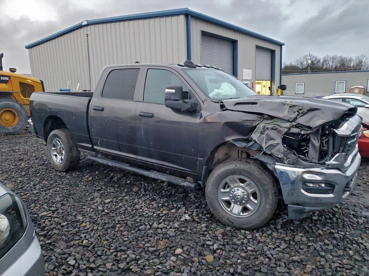 2025 RAM 2500 TRADESMAN photo 4