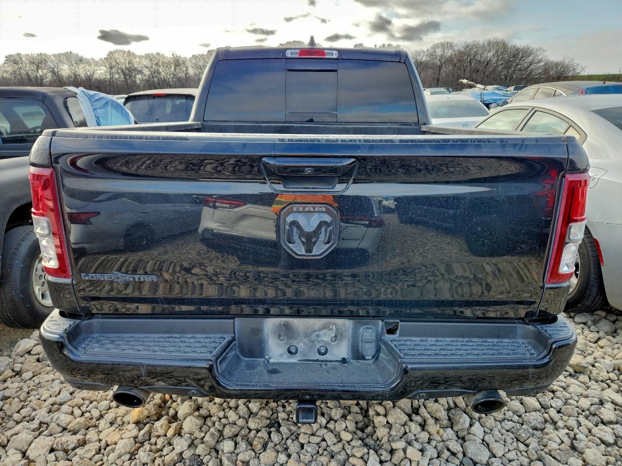 2021 RAM 1500 photo 6