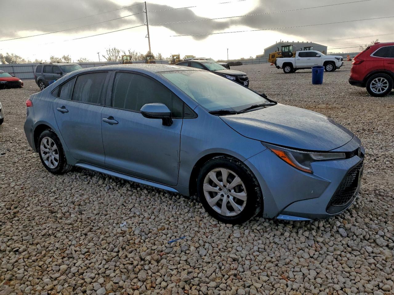 2021 TOYOTA COROLLA LE photo 4