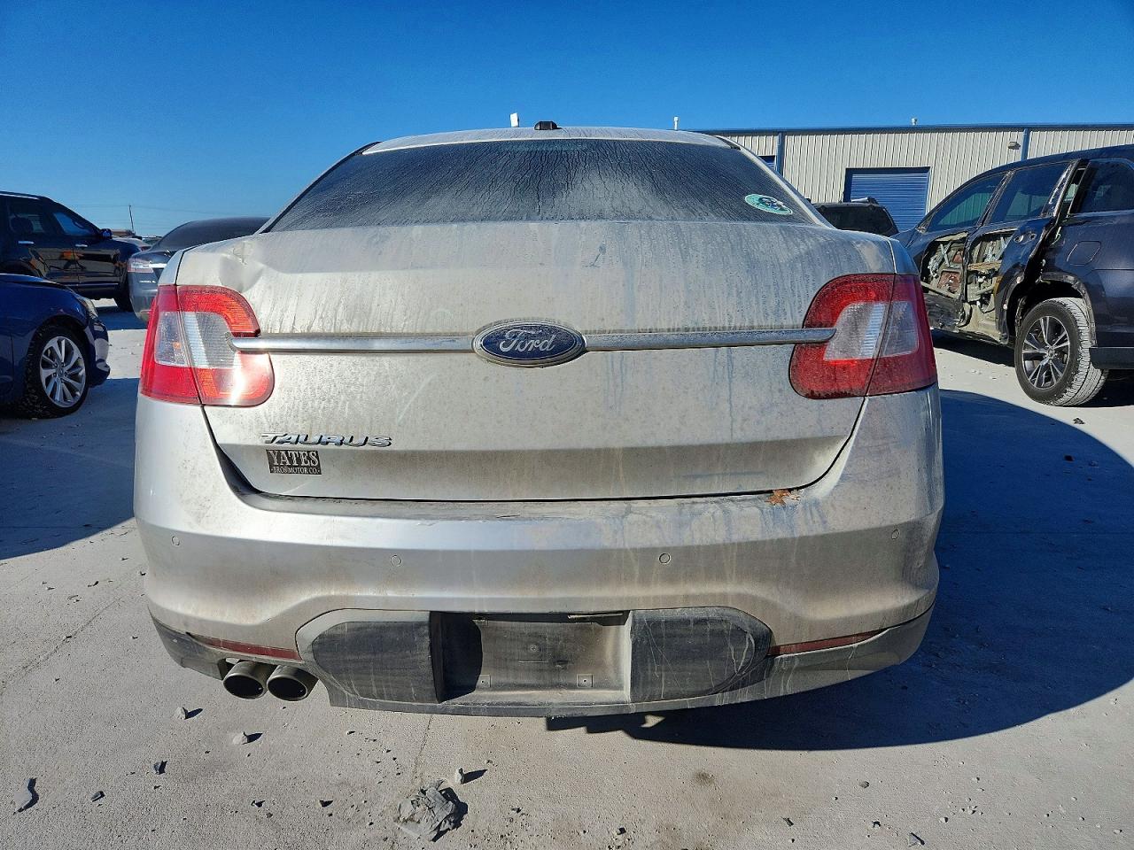 2010 FORD TAURUS SEL photo 6