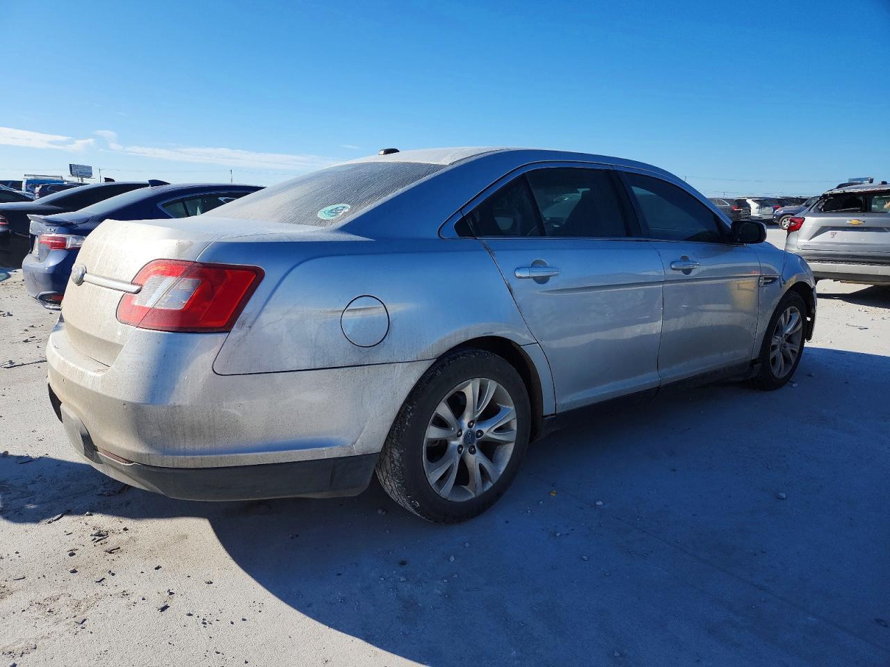 2010 FORD TAURUS SEL photo 3