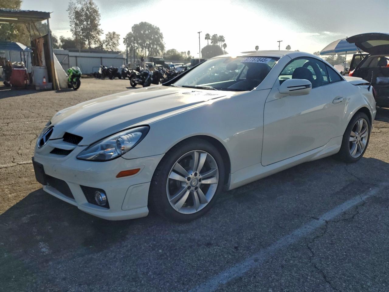 2011 MERCEDES-BENZ SLK