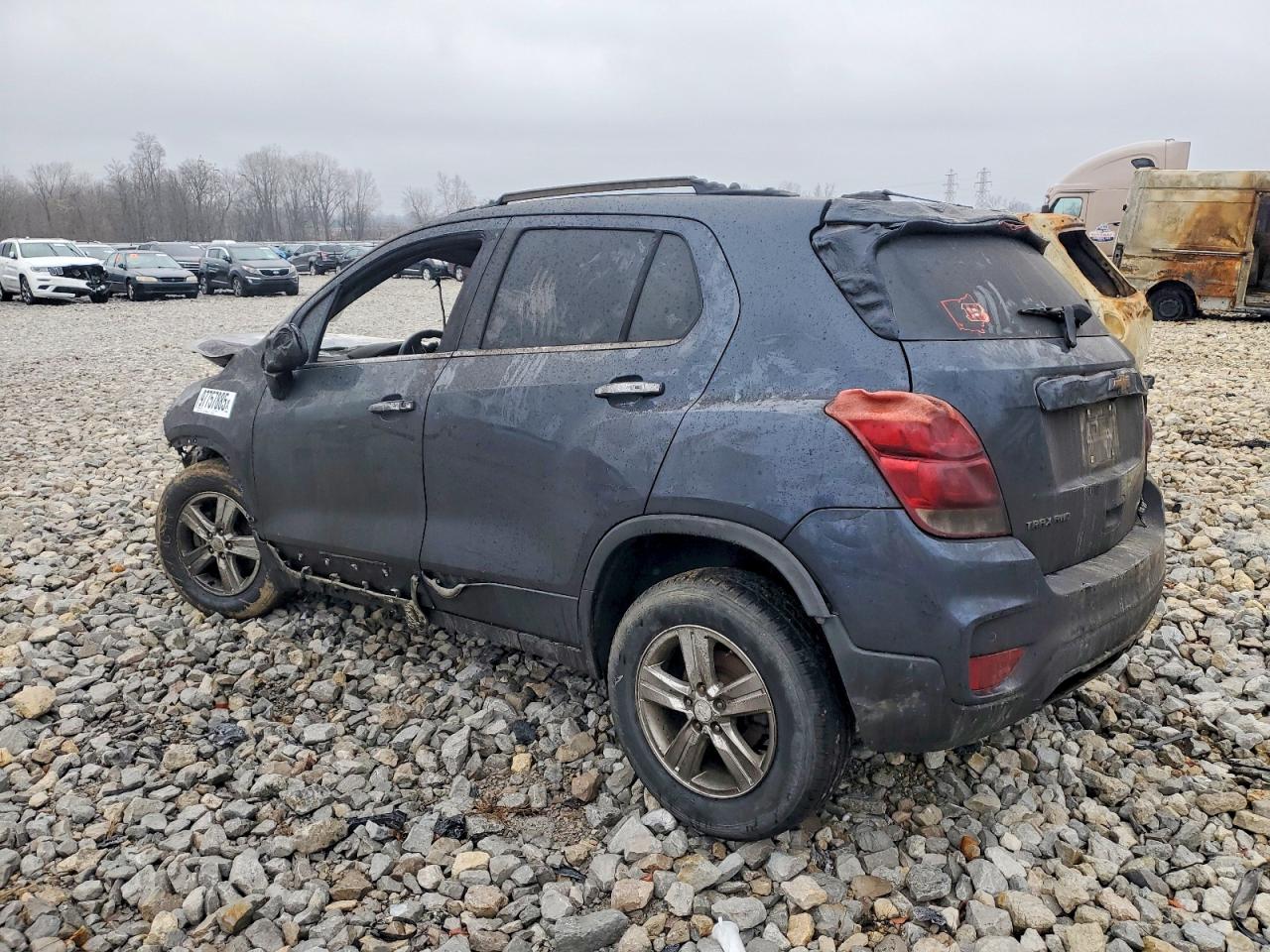 2018 CHEVROLET TRAX 1LT photo 2