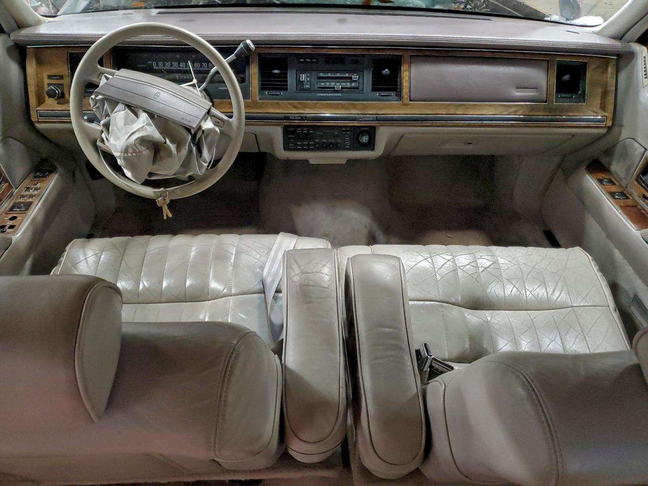 1991 LINCOLN TOWN CAR EXECUTIVE photo 8