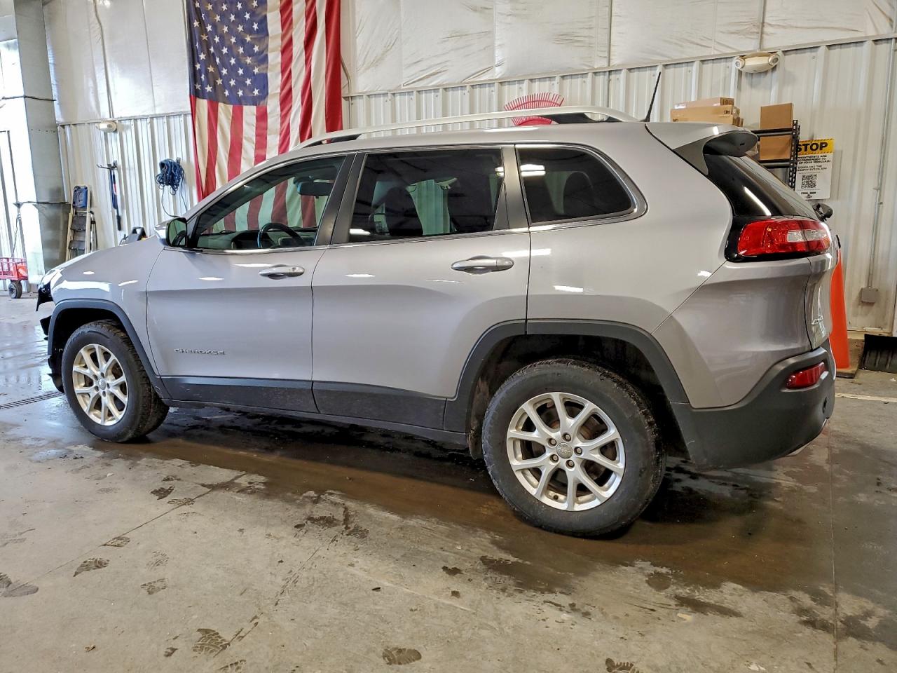 2018 JEEP CHEROKEE LATITUDE photo 3