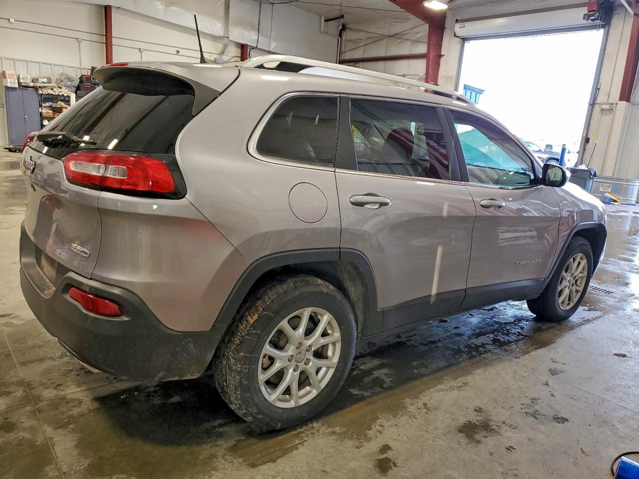 2018 JEEP CHEROKEE LATITUDE photo 5