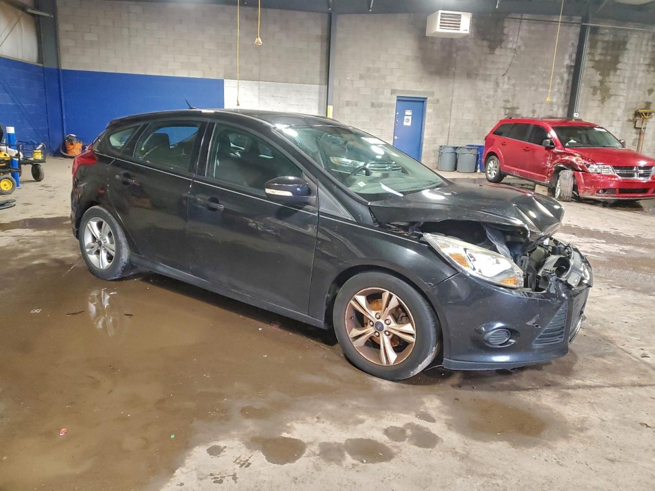 2014 FORD FOCUS SE photo 4