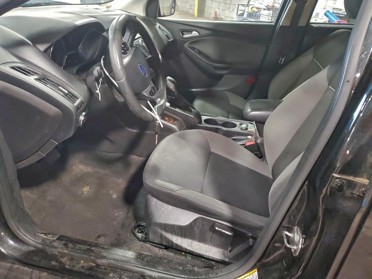2014 FORD FOCUS SE photo 7
