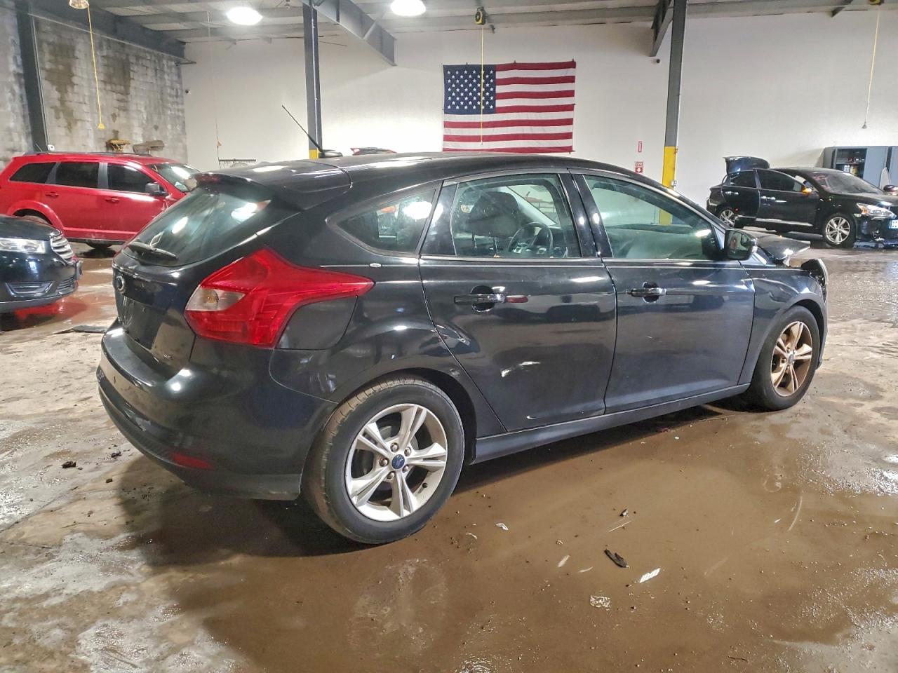 2014 FORD FOCUS SE photo 3