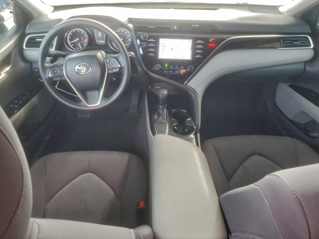 2018 TOYOTA CAMRY L photo 8