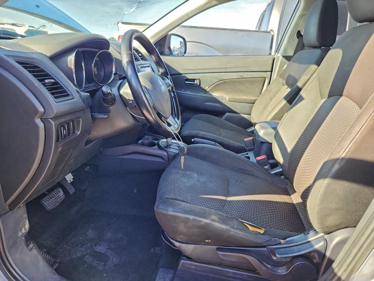 2016 MITSUBISHI OUTLANDER SPORT ES photo 7