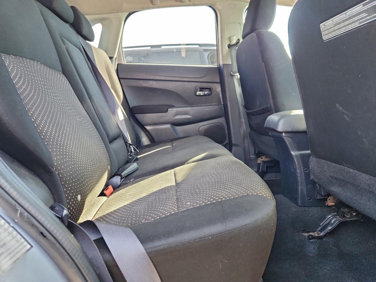 2016 MITSUBISHI OUTLANDER SPORT ES photo 11